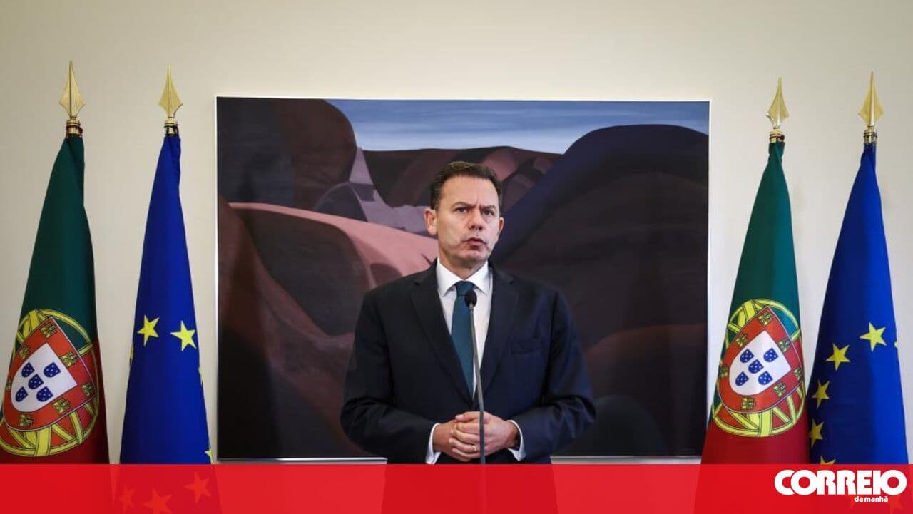 Montenegro says TAP privatisation will only proceed if commitment to all Portuguese airports is maintained