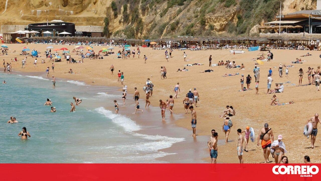 Tourists spend €28 billion in Portugal