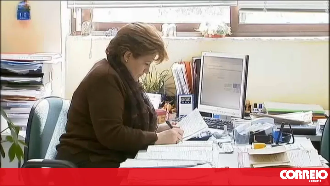 Wages grow but at slower rates