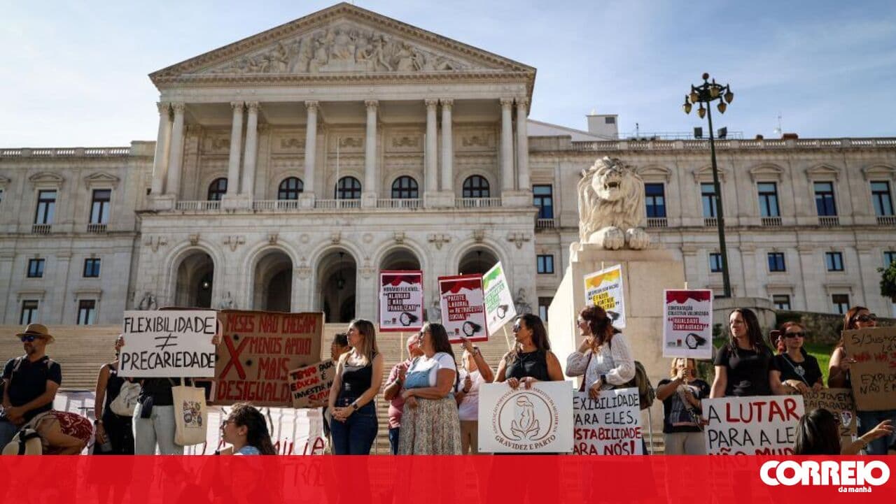 Confederations available to return to labour law negotiations, UGT says it never left