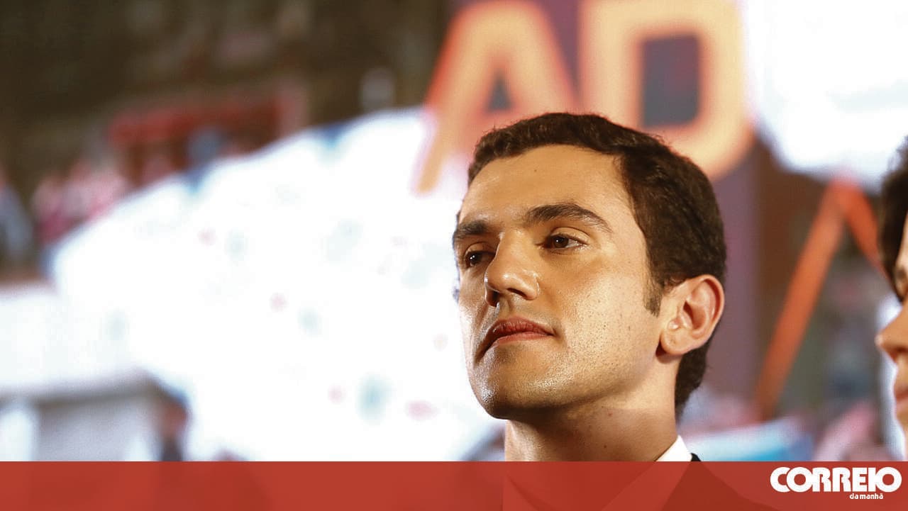 Sebastião Bugalho says the country does not need either a President from Chega or one backed by Pedro Nuno Santos