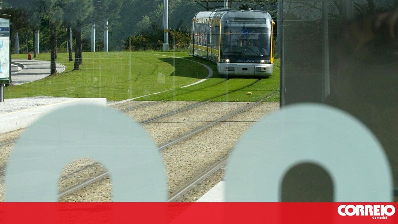Porto metro faces service restrictions due to strike at maintenance provider