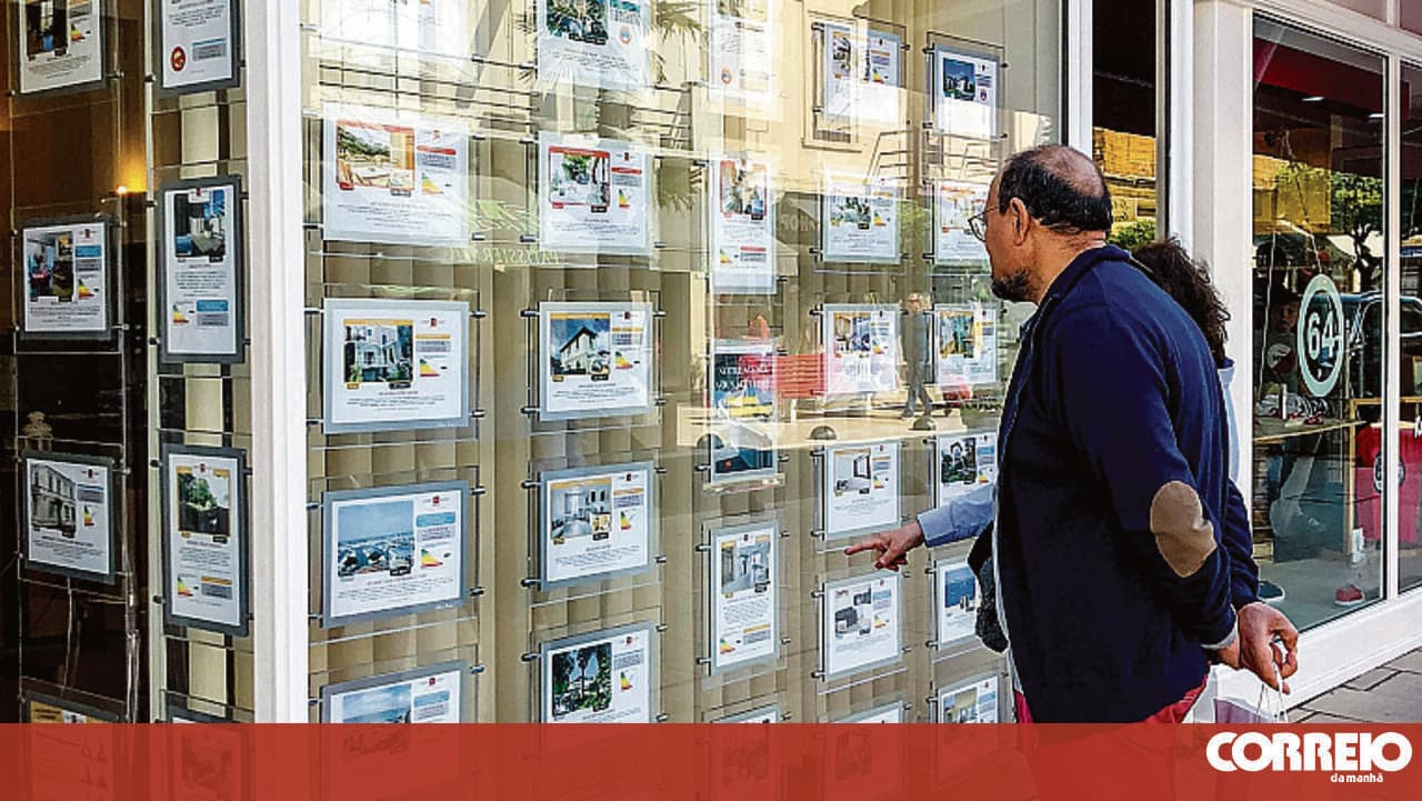 Lack of licence could invalidate property sales