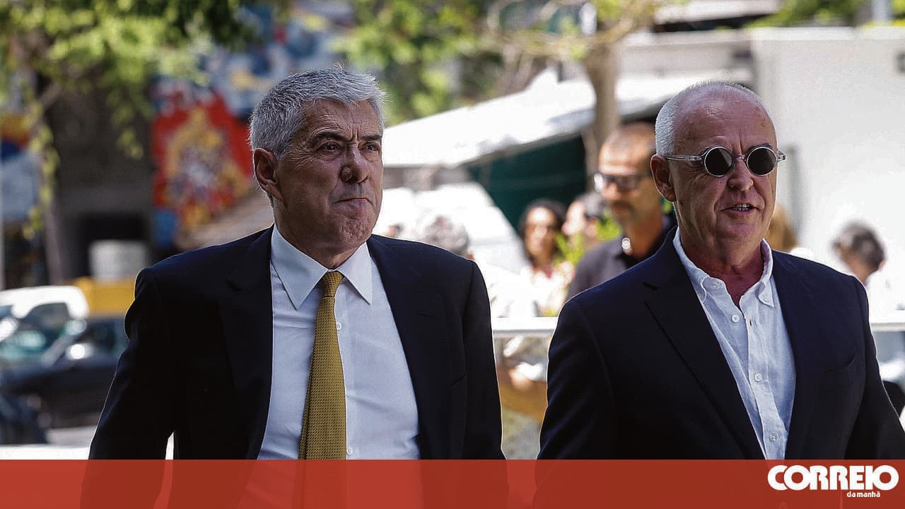 Lawyers help Sócrates escape corruption charges