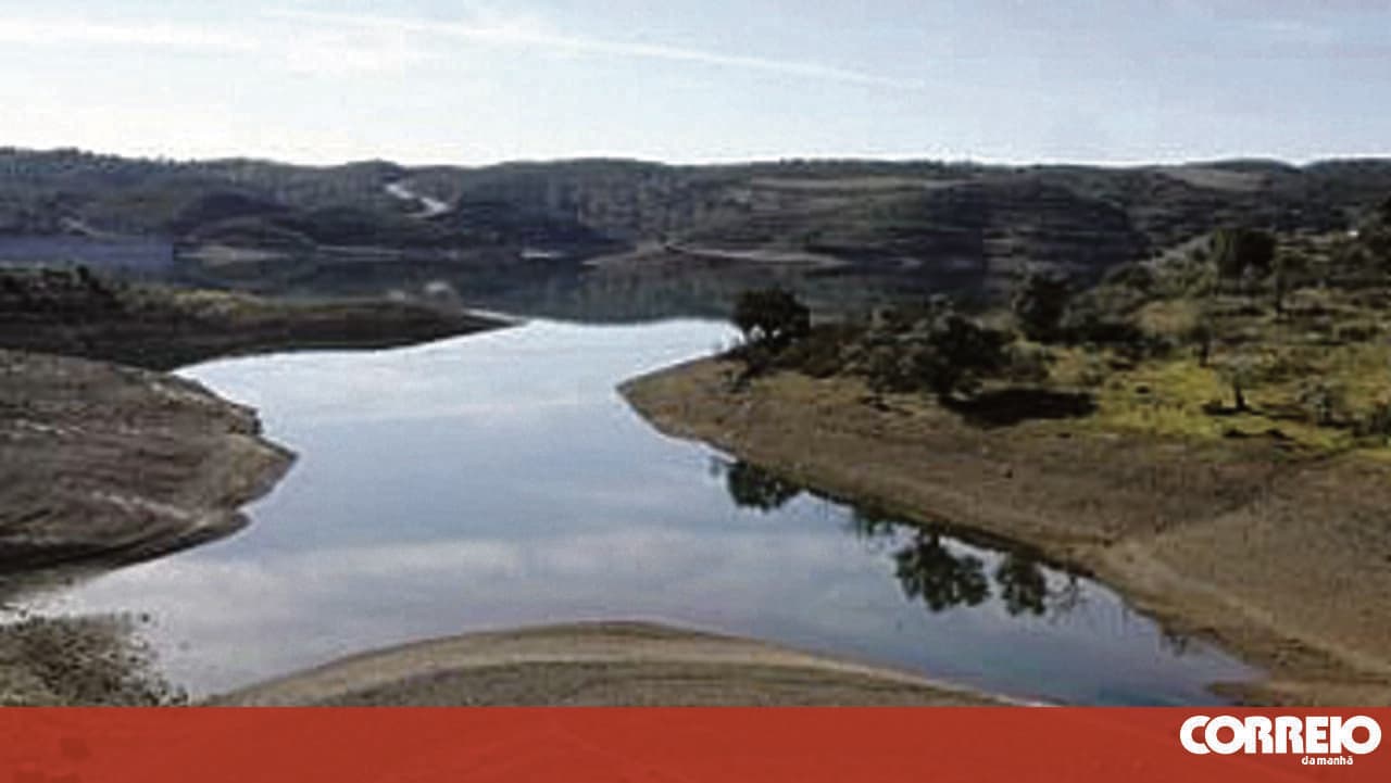 Almost all river basins have water levels above the March average