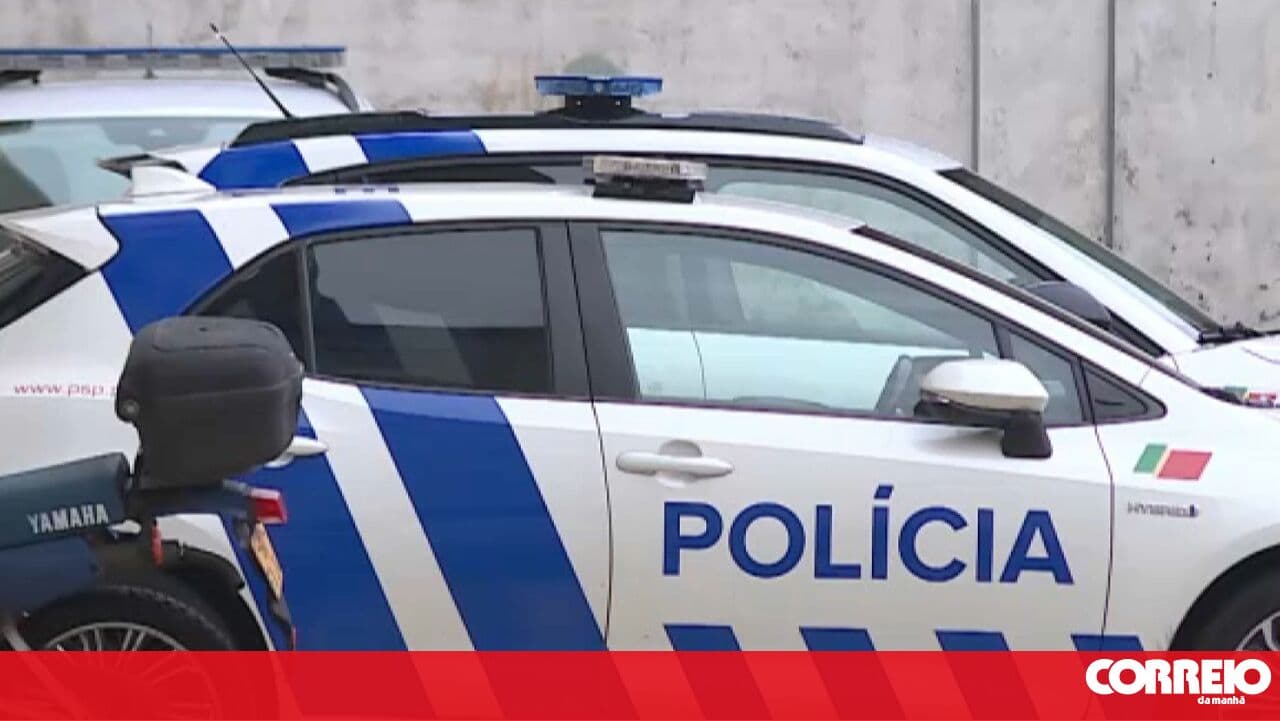 Caught cheating on driving test with hidden camera and earpiece in Braga