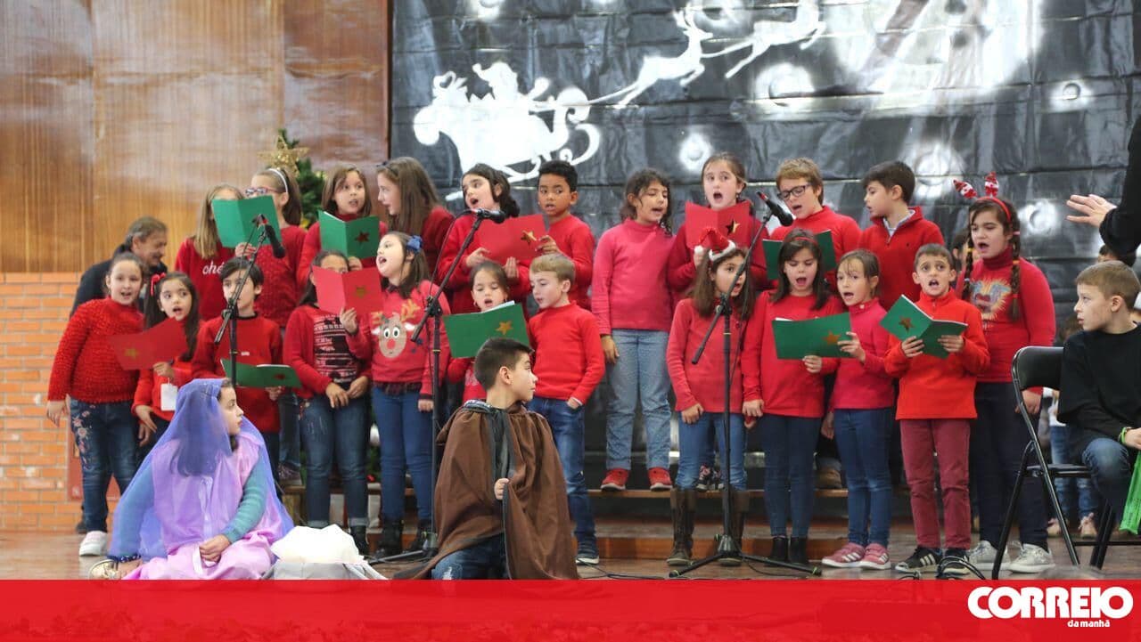 Controversy surrounding Christmas in schools does not stop celebrations