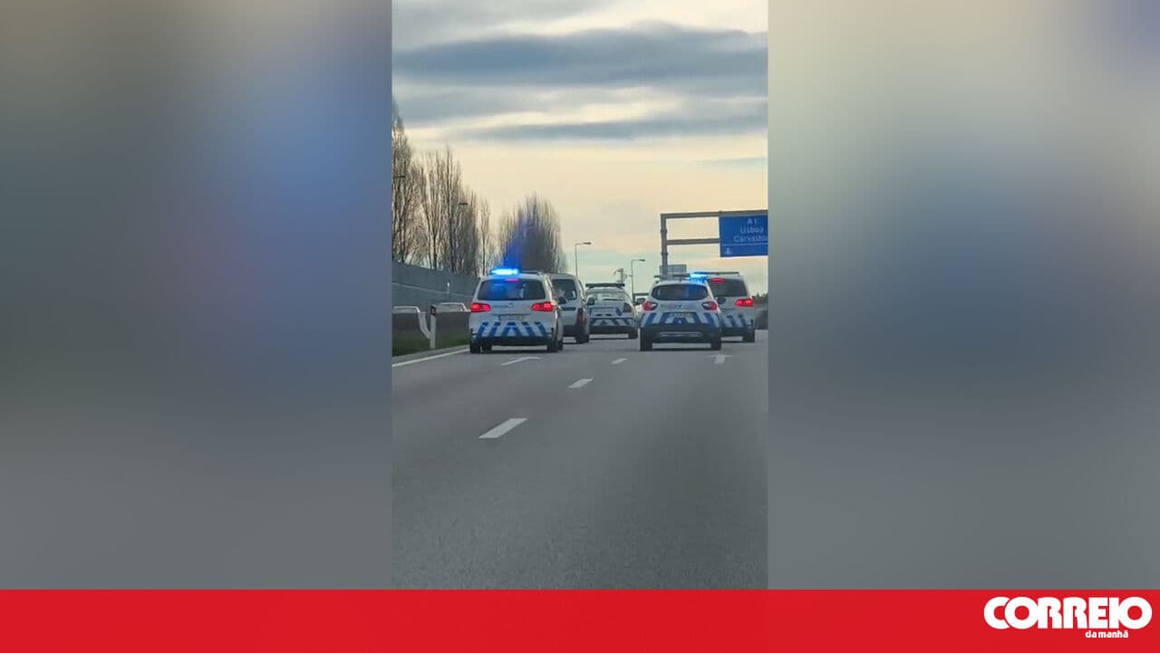 PSP pursues stolen van on the A1 in Vila Nova de Gaia