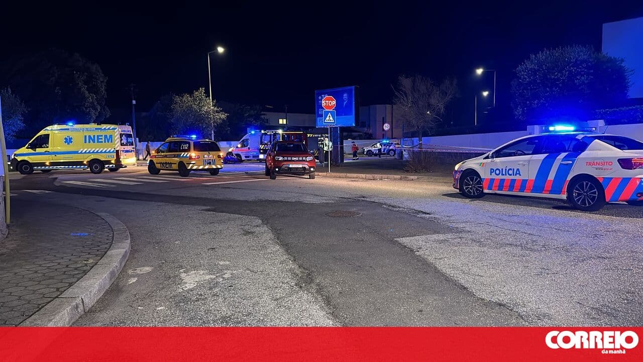 Collision between car and motorbike results in one fatality in Vila Nova de Gaia