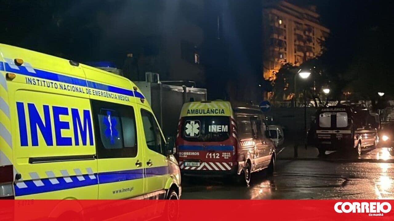 Ambulances held up at Faro Emergency Department due to shortage of doctors and rise in patient numbers