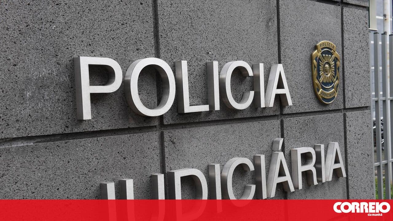 Swimming instructor arrested for sexually abusing two underage pupils; offences occurred in a public swimming pool