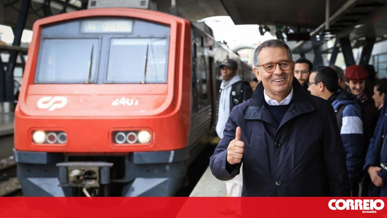 From Sintra to Lisbon, Seguro picked up on the issues facing young people