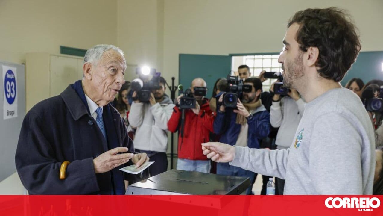 Marcelo considers early voting "a step forward for democracy" and recalls the struggle of Soares and Freitas