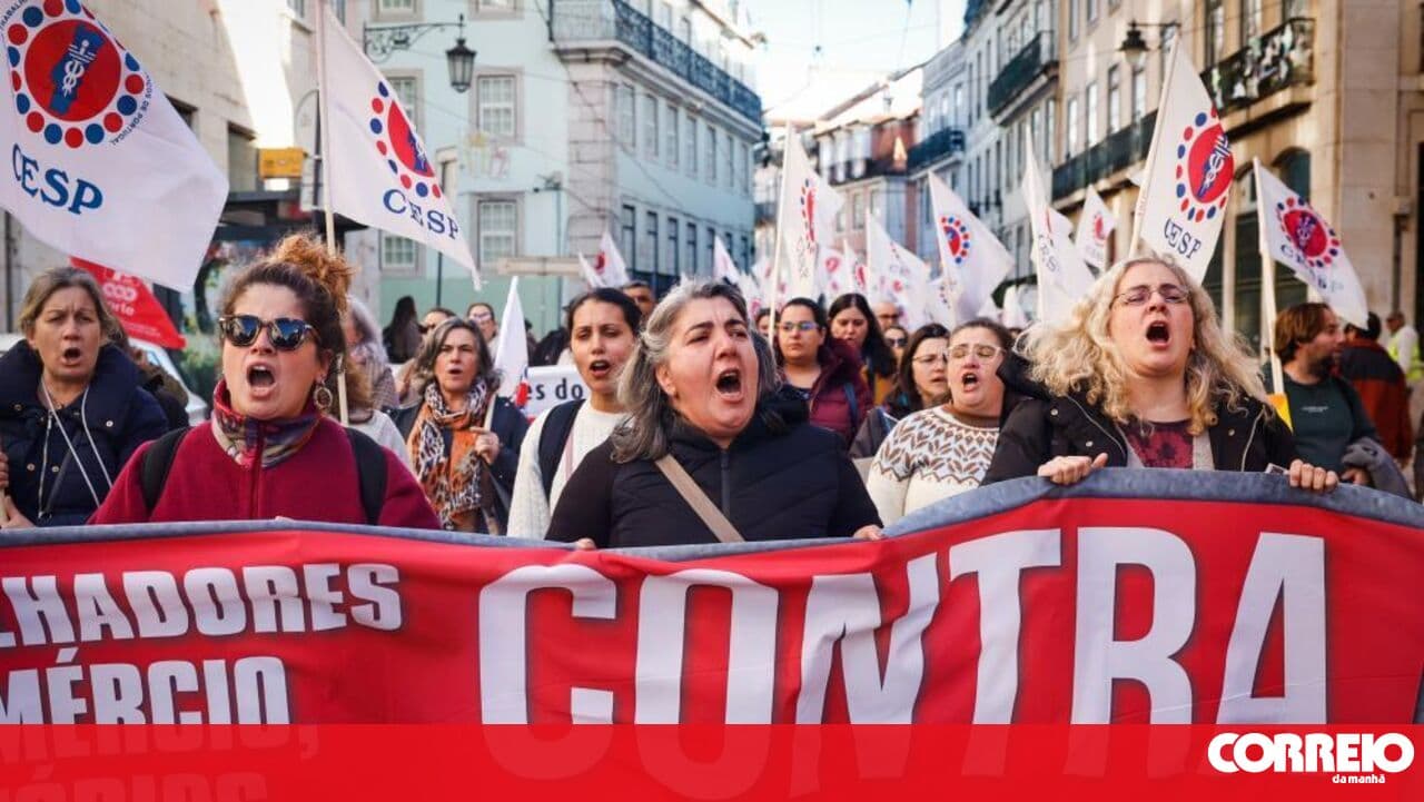 CGTP marches in Lisbon against labour package
