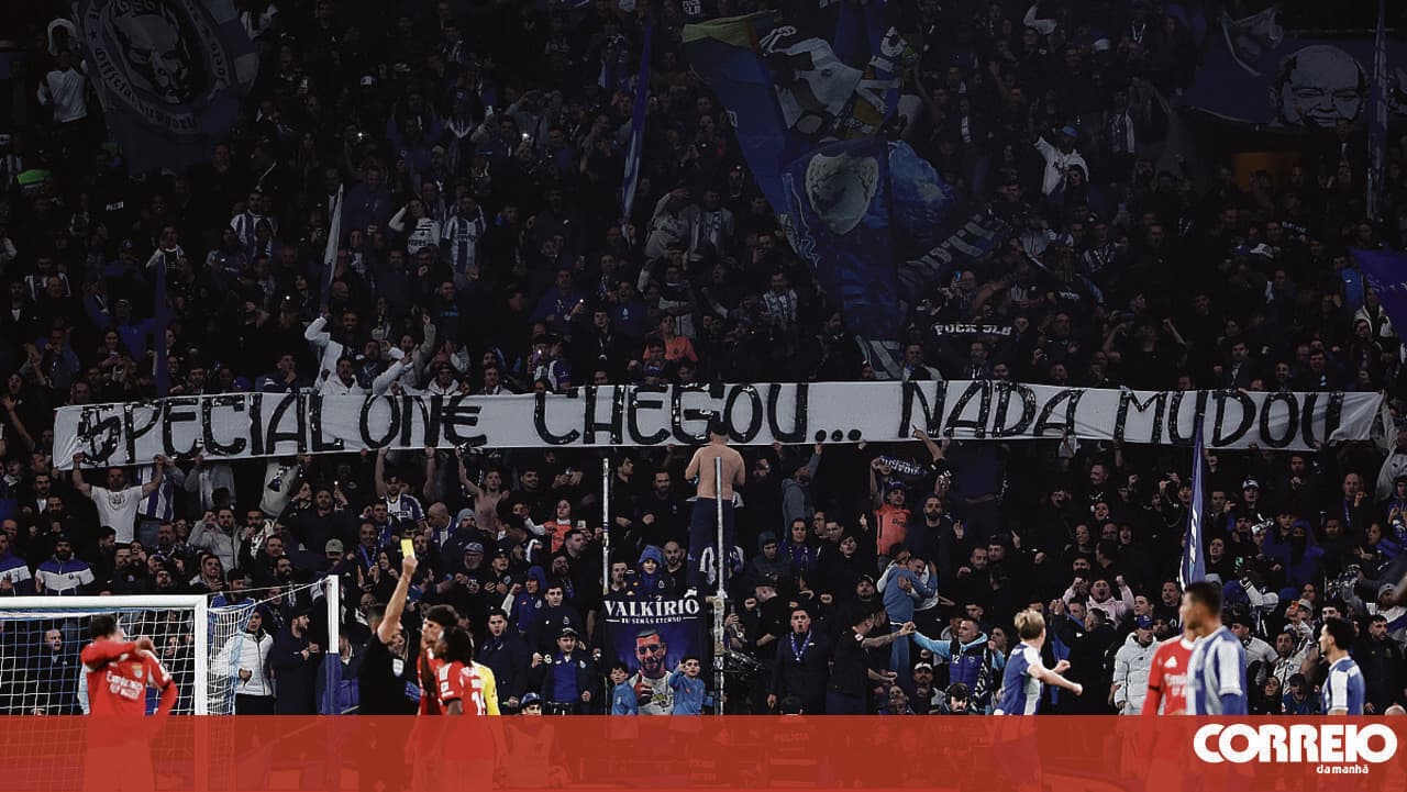 FC Porto taunts in the stands and online