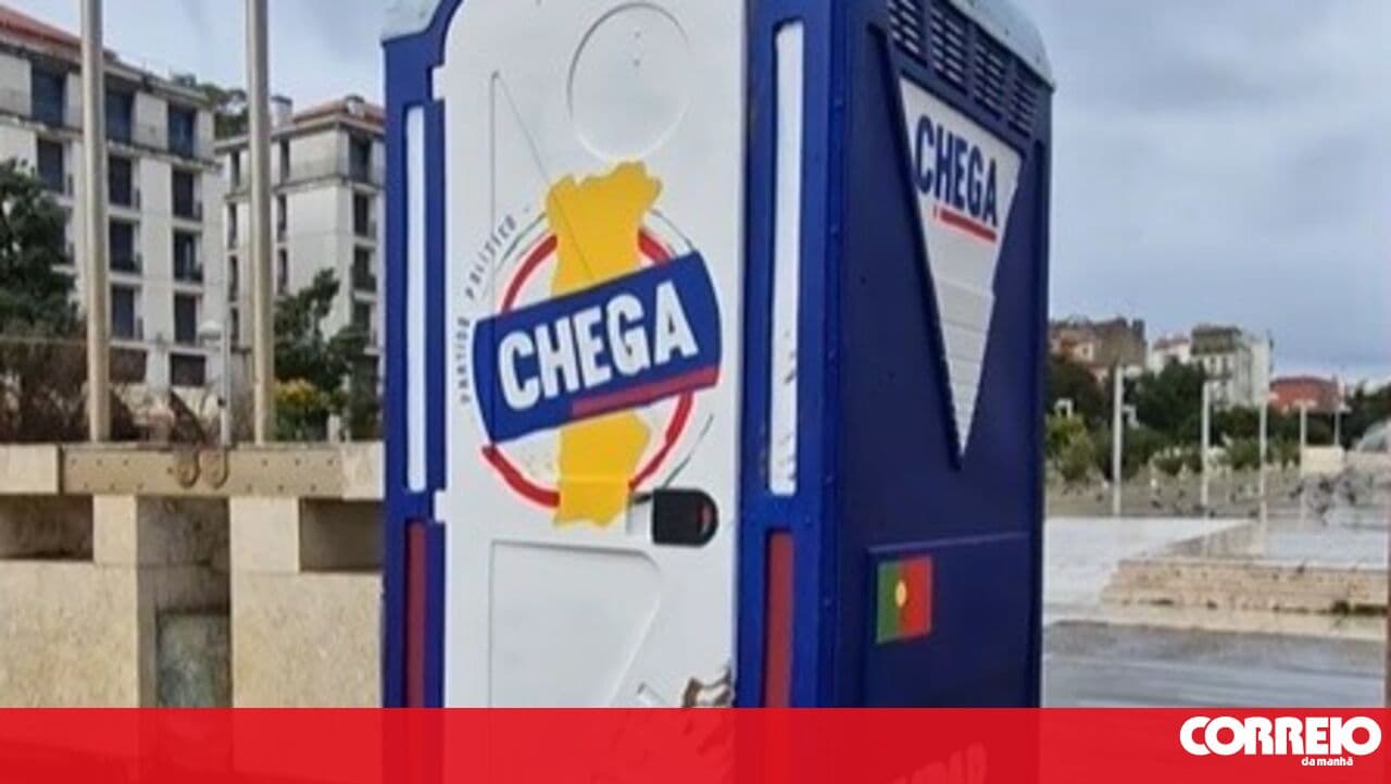 Bordalo II turns portable toilet into satirical artwork aimed at Chega