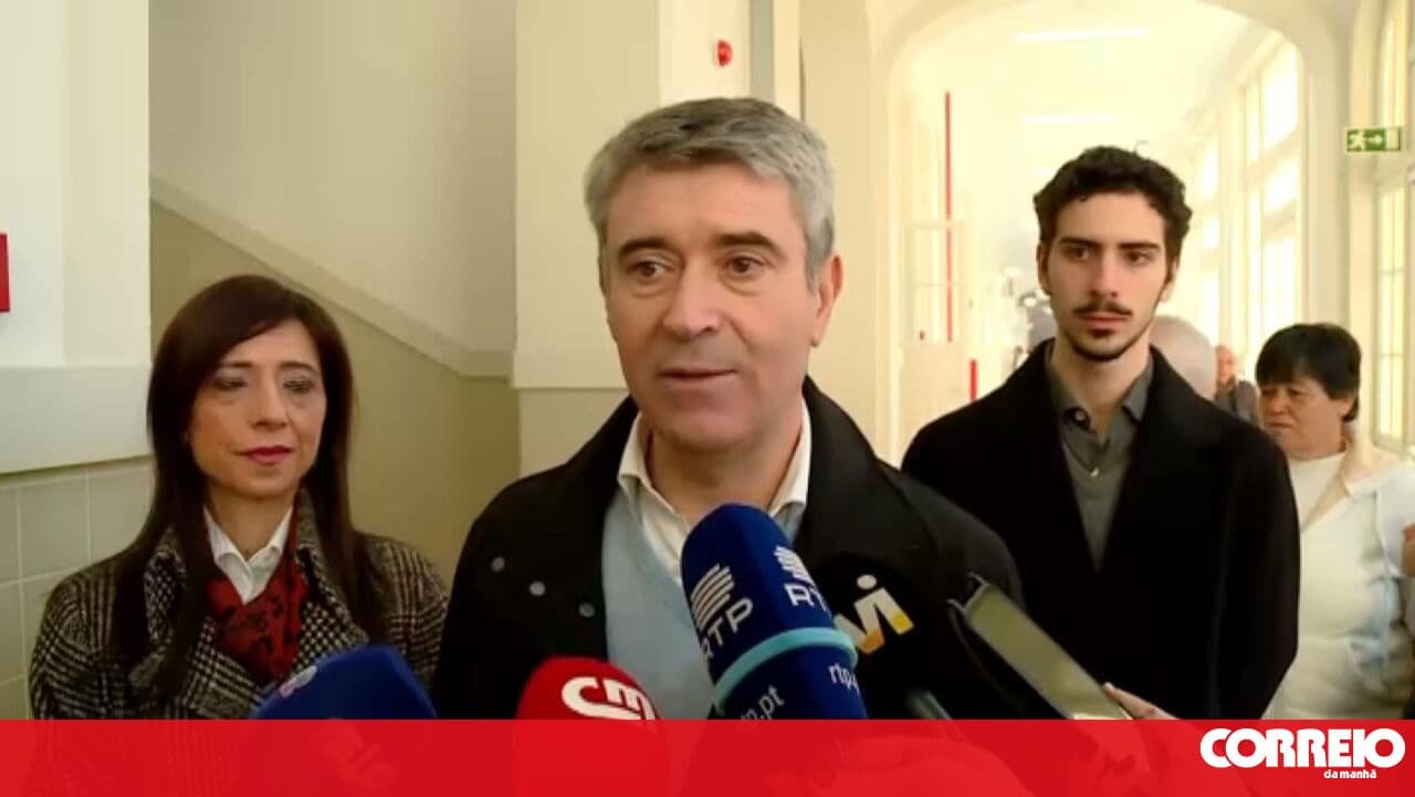 "Voting is a duty and essential to democracy": José Luís Carneiro urges Portuguese people to head to the polls