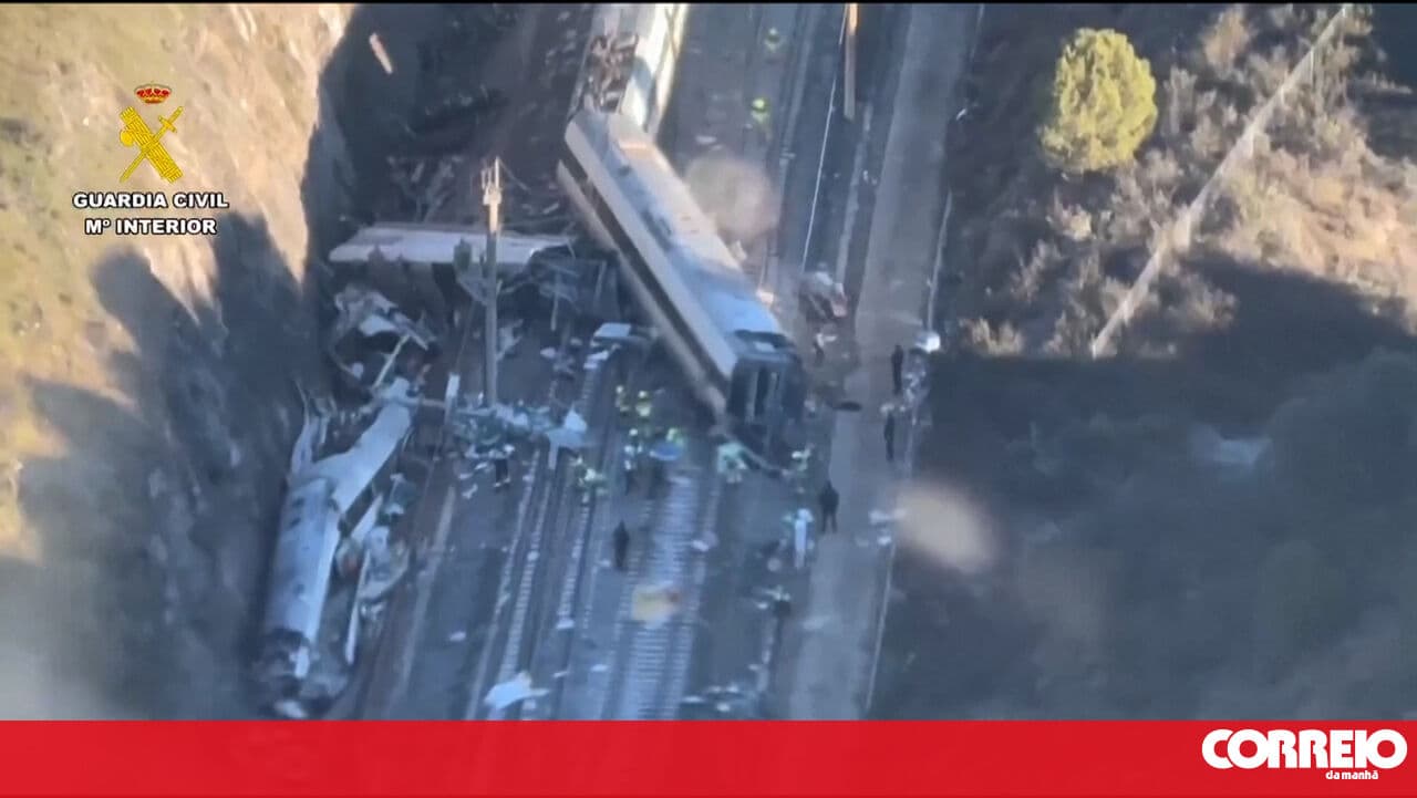 Two Portuguese nationals involved in derailment of two trains in Spain are well; at least 40 people have died