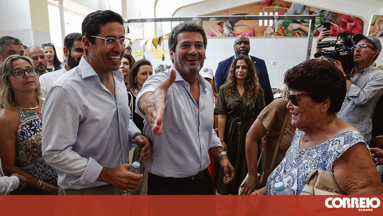 PJ conducts searches at Albufeira City Council. Rui Cristina is targeted for incitement to hatred