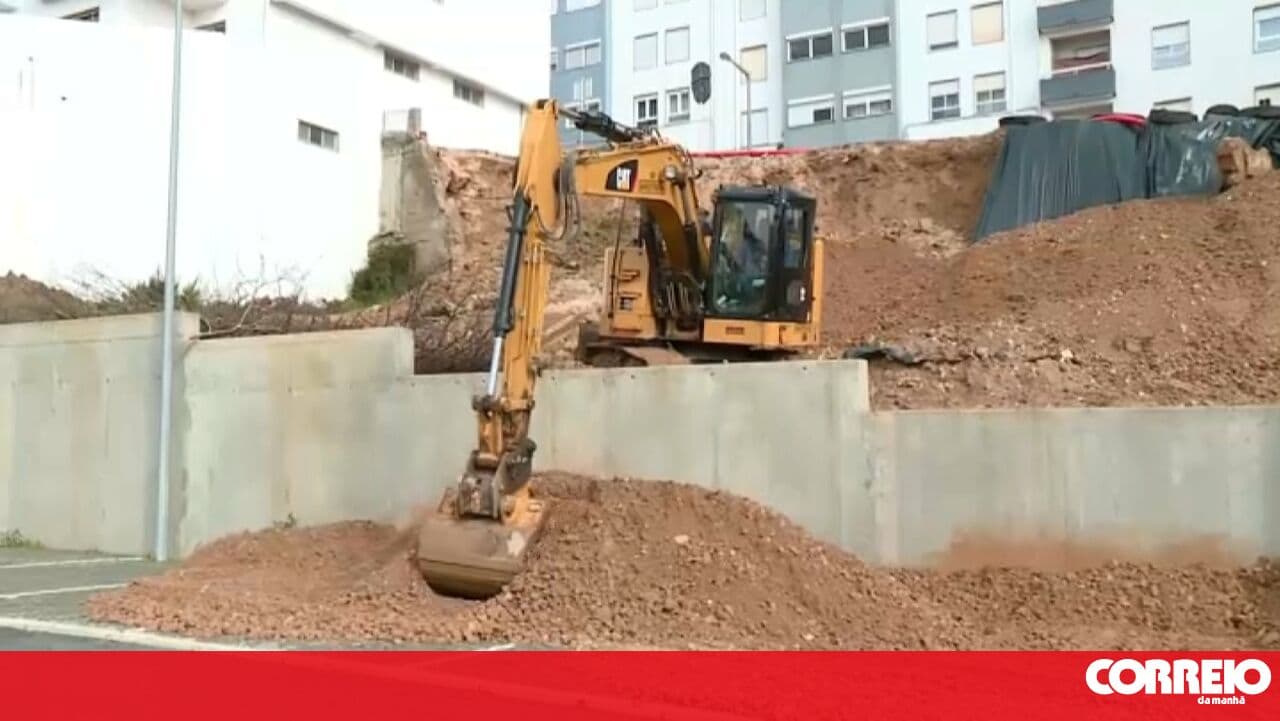 Bad weather causes a landslide in Cascais