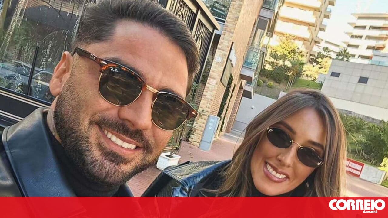 Baby on the way? Singer Leandro shares a suspicious photo of his girlfriend's bump