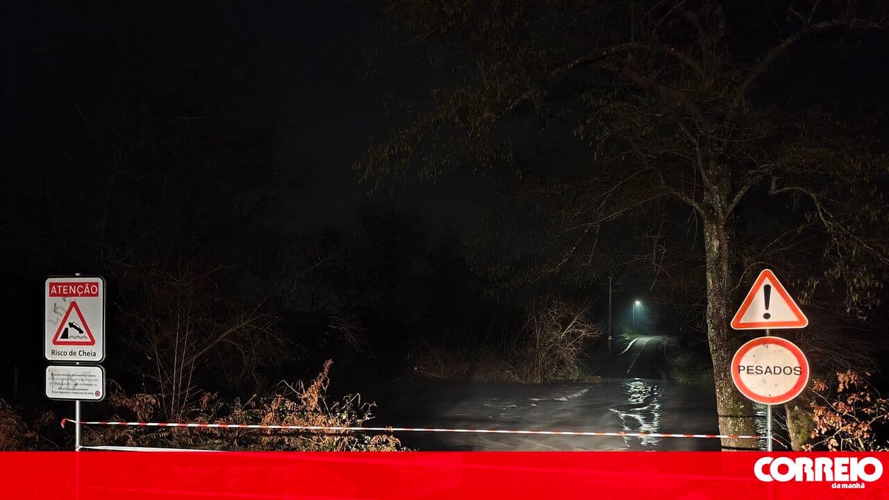 Bridge linking Guimarães and Póvoa de Lanhoso closed due to rising water levels in the River Ave