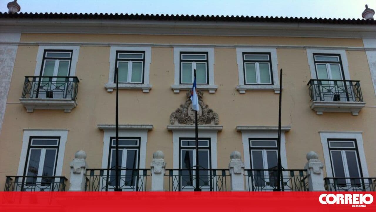 Marinha Grande relocates 75 people to the Sport Império Marinhense facilities