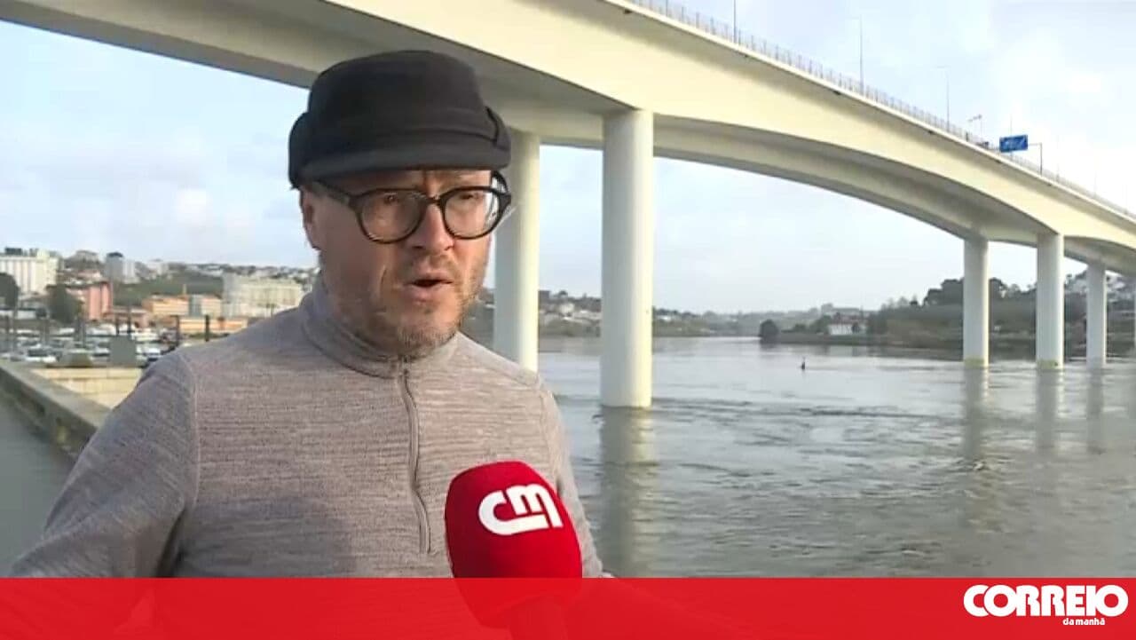 'A crew member was swept into the middle of the current': Fisherman recounts moment boat sinks in the Douro River
