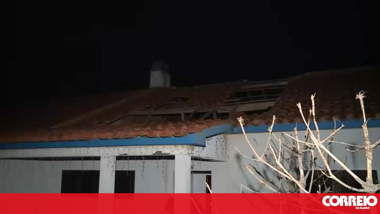 Family abandon home after their house is destroyed by severe weather in Marinha Grande
