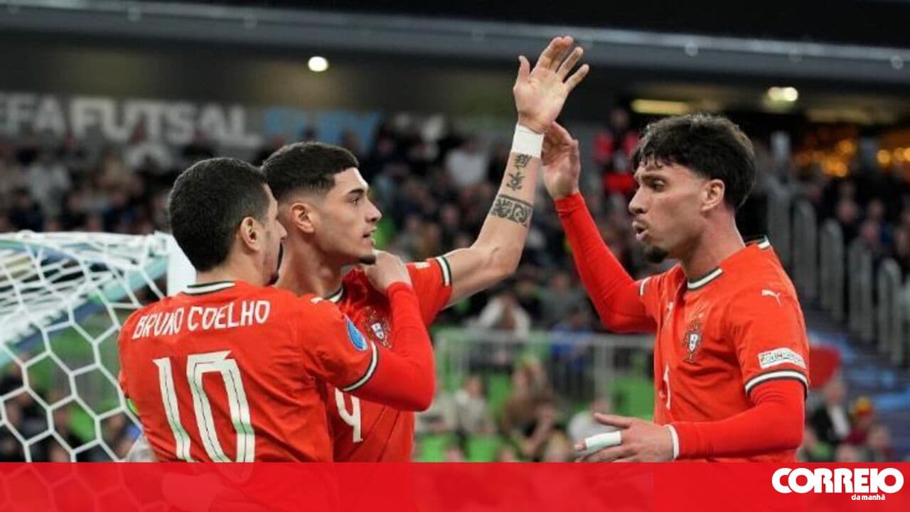 Portugal into the European Futsal Championship semi-finals after thrashing Belgium