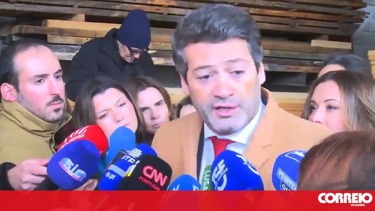 André Ventura visited a factory in Chaves but ended up doing a kind of street rally