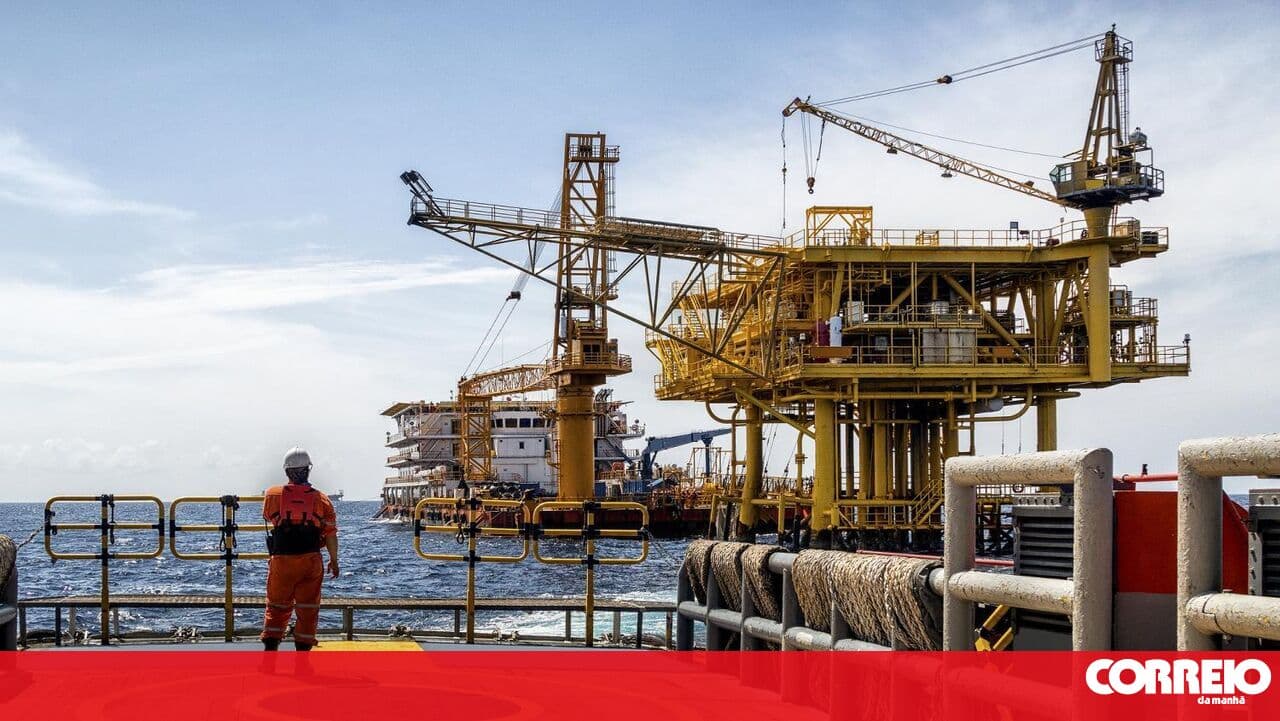 EU gas reserves reach lowest level in three years