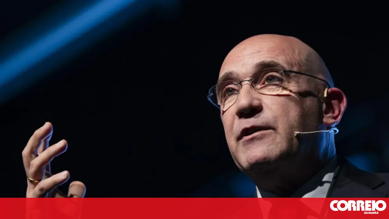 Passos Coelho warns of the number of abortions performed on foreigners and calls for the reinstatement of rules revoked in 2015