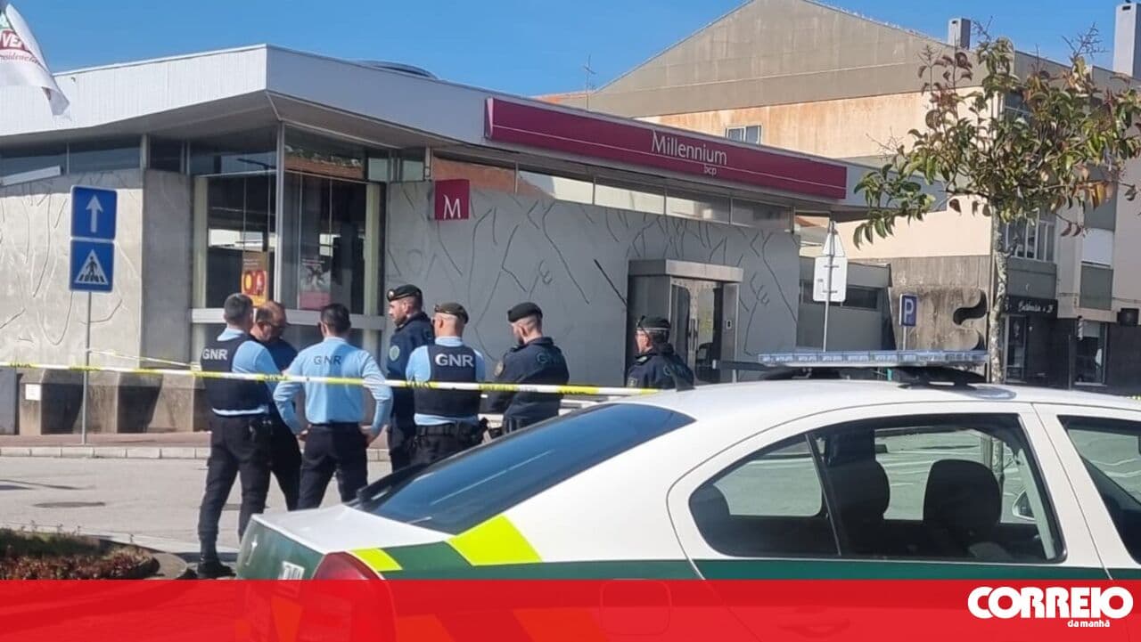 Bank in Santa Maria da Feira evacuated due to bomb threat