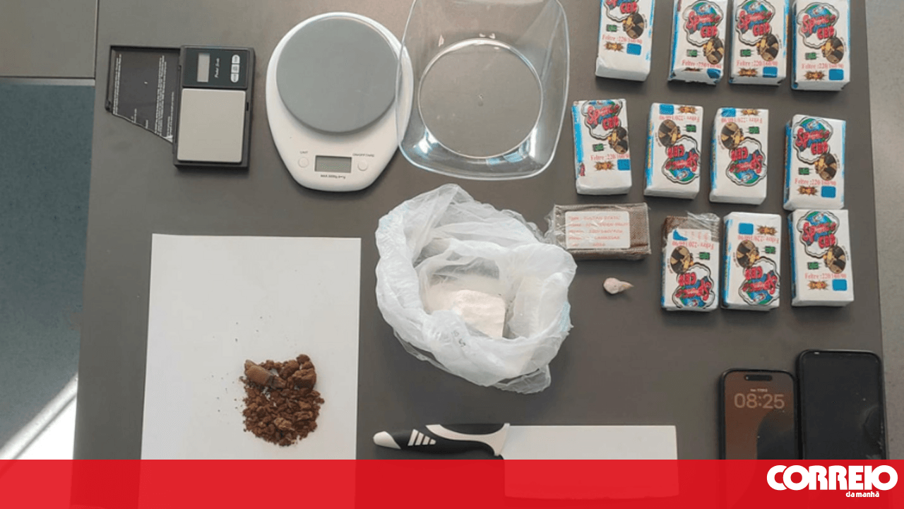 Drug dealer hid drugs at home and was arrested in Oeiras
