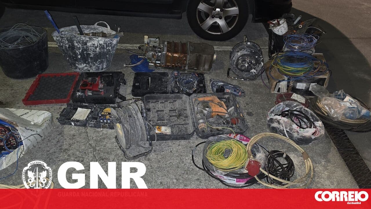 Group burgles warehouse and commits snatch theft in Paços de Ferreira
