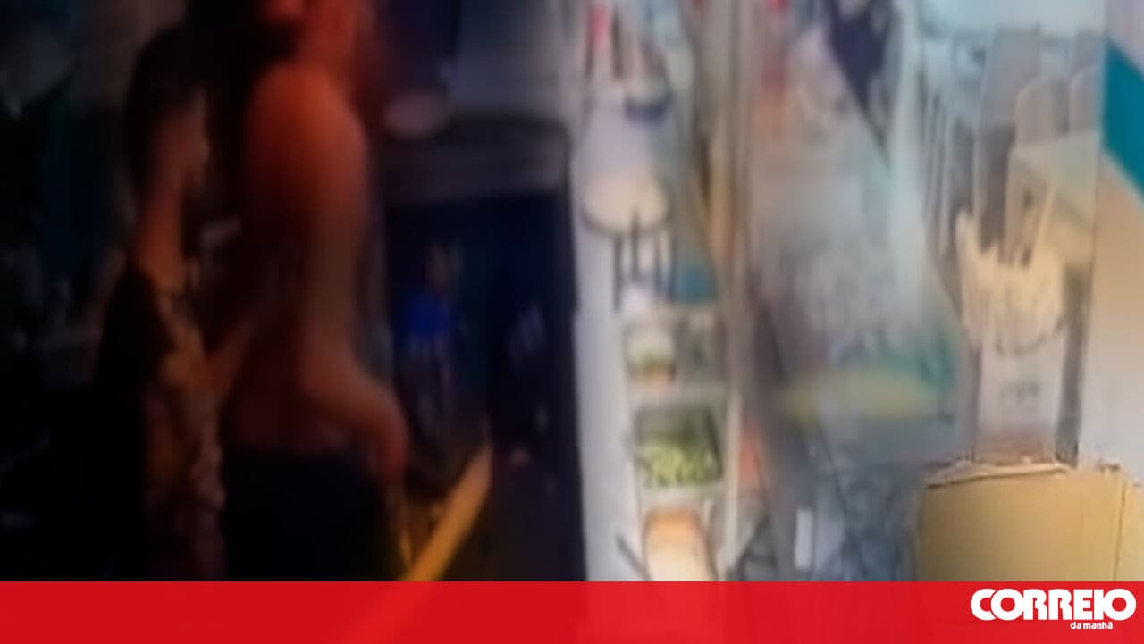 CCTV footage captures violence involving iron bars and kicks at a restaurant in Santo Tirso