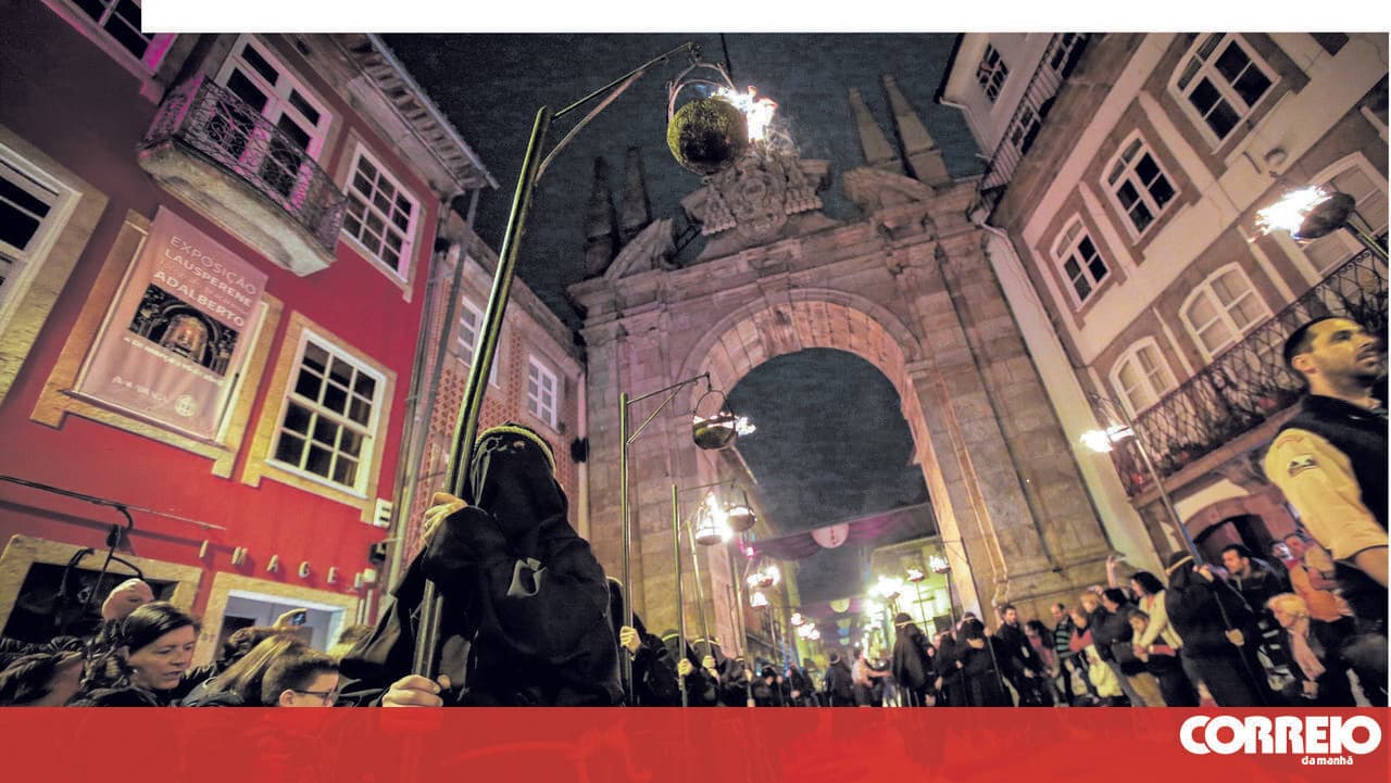 Holy Week processions have the help of Saint Peter this year