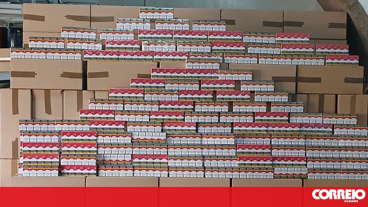 Caught in Santa Maria da Feira with 1.5 million unstamped cigarettes