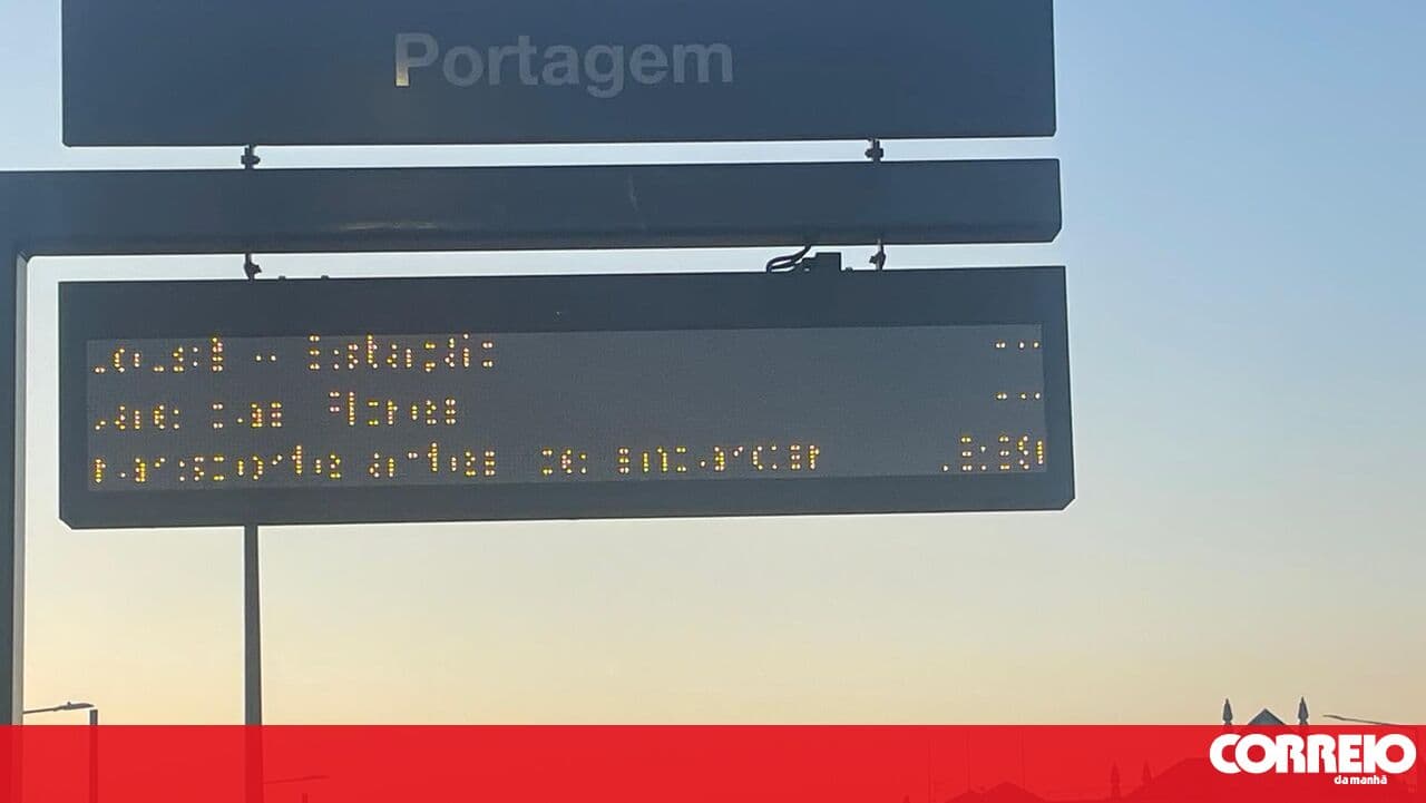 Signalling IT failure halts Coimbra light rail again