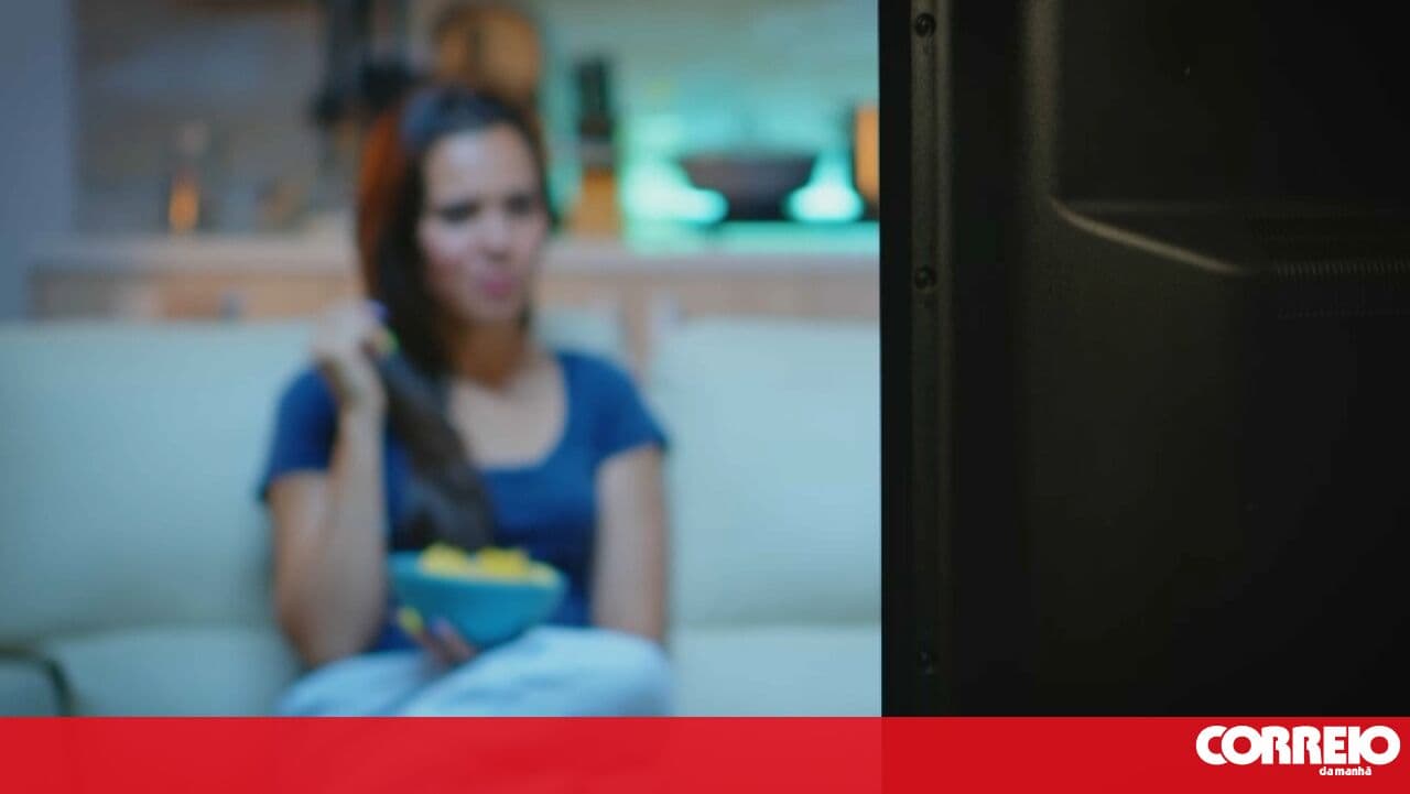 Psychologist explains that reality show storylines act as a mirror for personal life and the audience takes sides