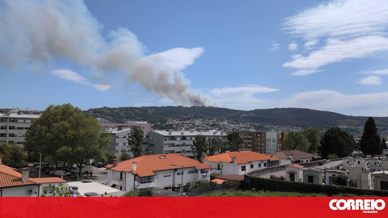 Fire breaks out in Braga and mobilises more than 80 personnel