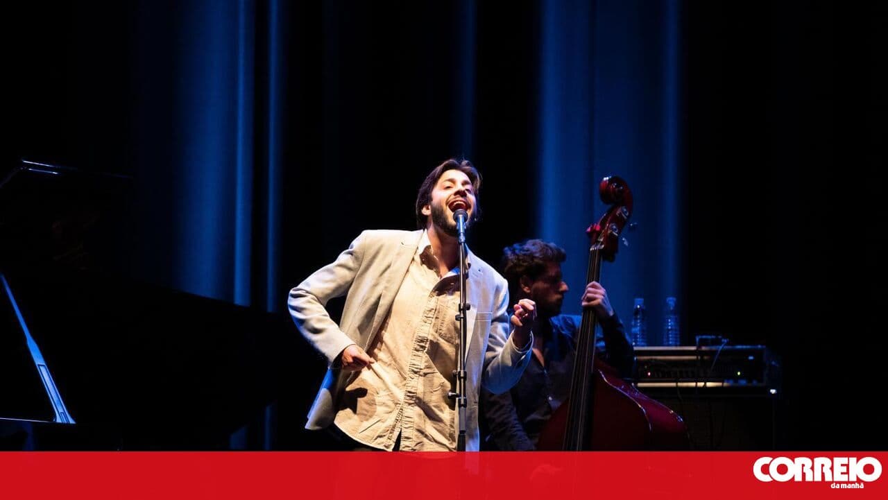 "Concertamos Juntos" at the coliseums with Salvador Sobral, Mariza, GNR, and Samuel Úria