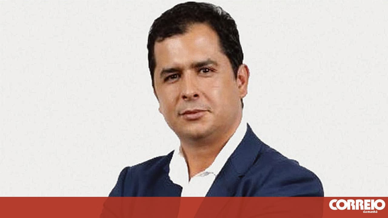 Doctor investigated for showing stillborn baby on social media