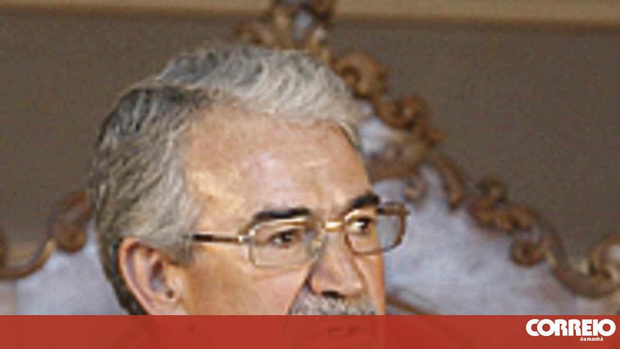 Judge under investigation receives 7504 euro pension