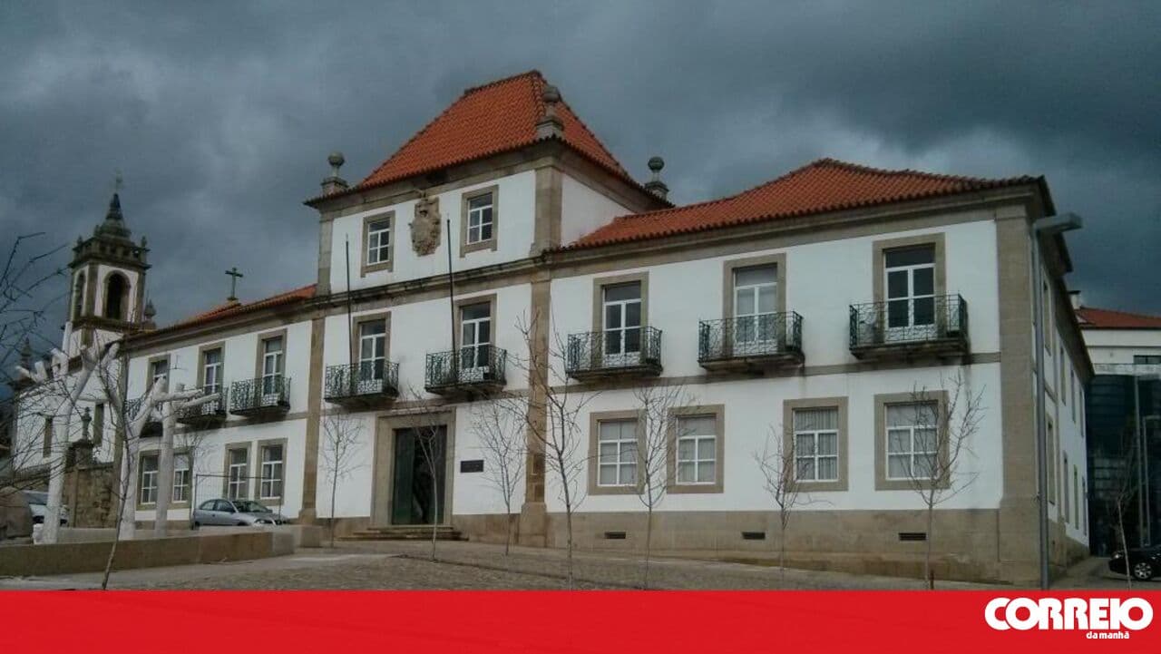 Road near the Foz docks in Sabrosa reopened to all vehicles following storms