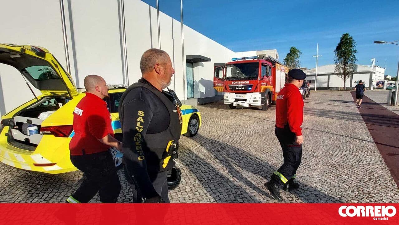 Maritime Police officer saves elderly man who fell into the river in Portimão