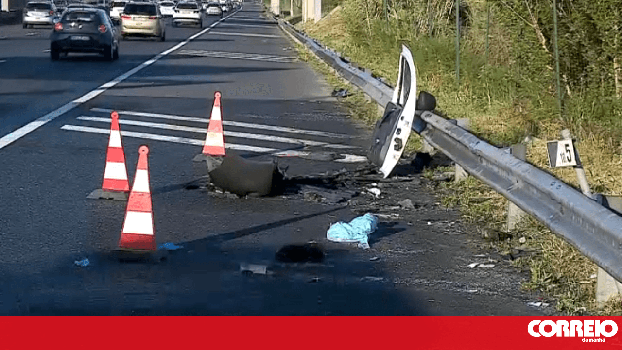 Two dead and three injured in road collision on the IC17 in Odivelas