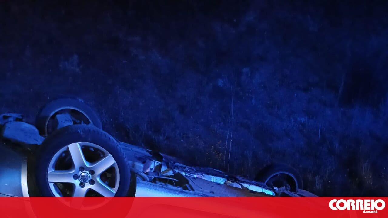 24-year-old woman seriously injured in car crash in Montargil