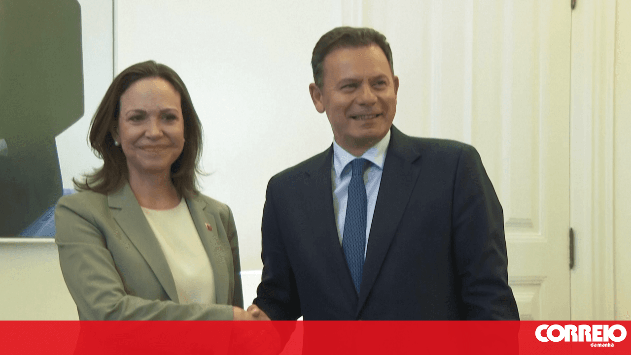 “The future for Venezuela must involve a democratic and free solution”: Luís Montenegro receives María Corina Machado